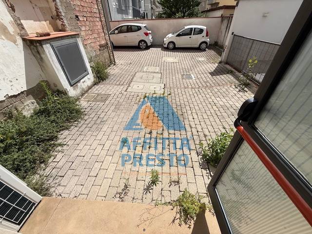 Fondo Artigianale in affitto a Empoli, Stazione