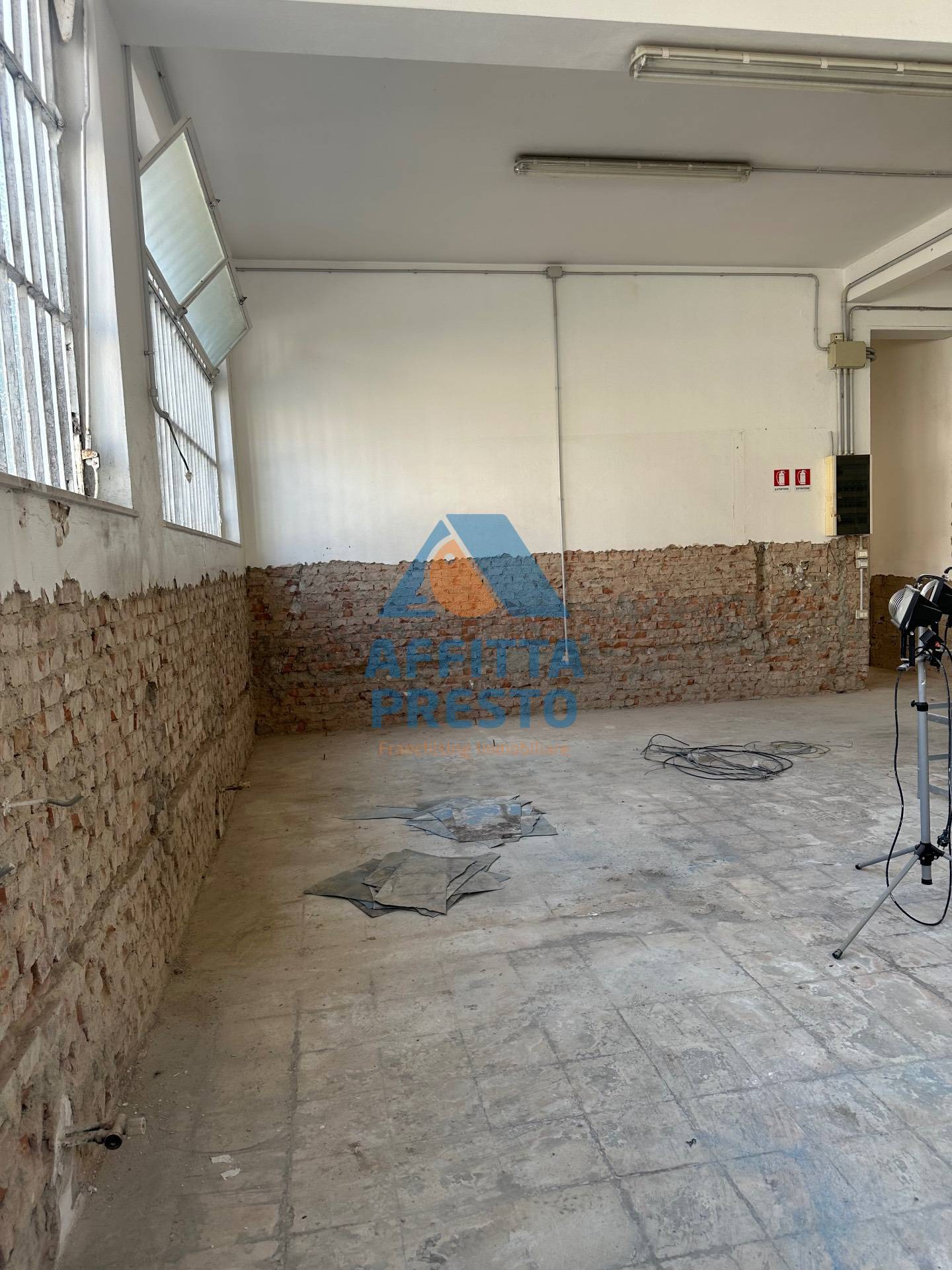 Fondo Artigianale in affitto a Empoli