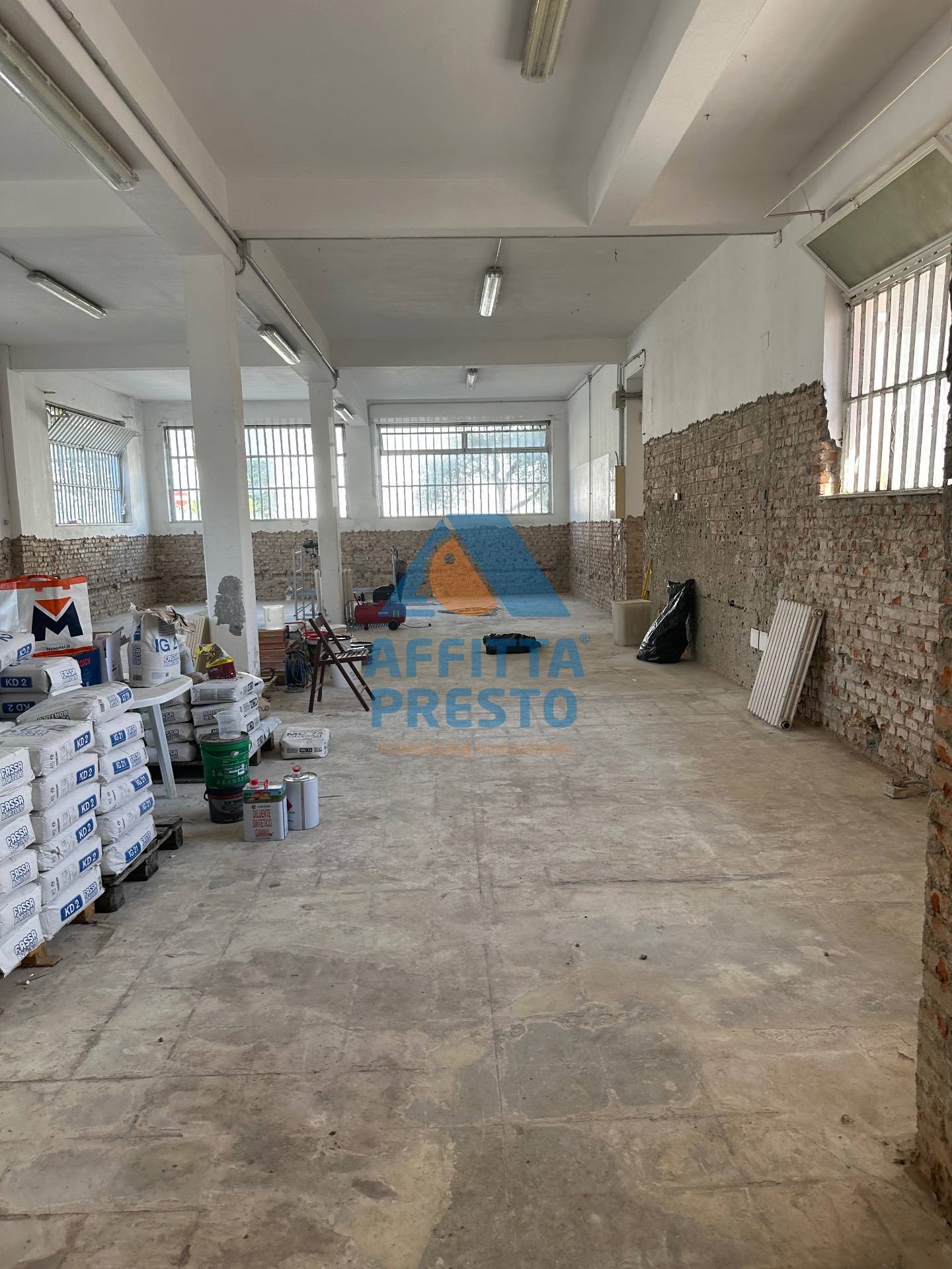 Fondo Artigianale in affitto a Empoli