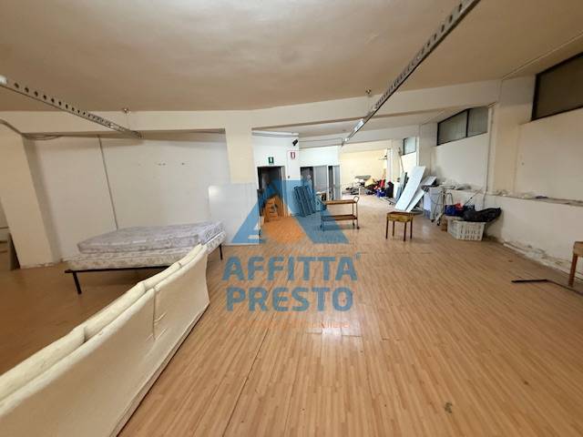 Magazzino in affitto a Vinci, Sovigliana - Spicchio