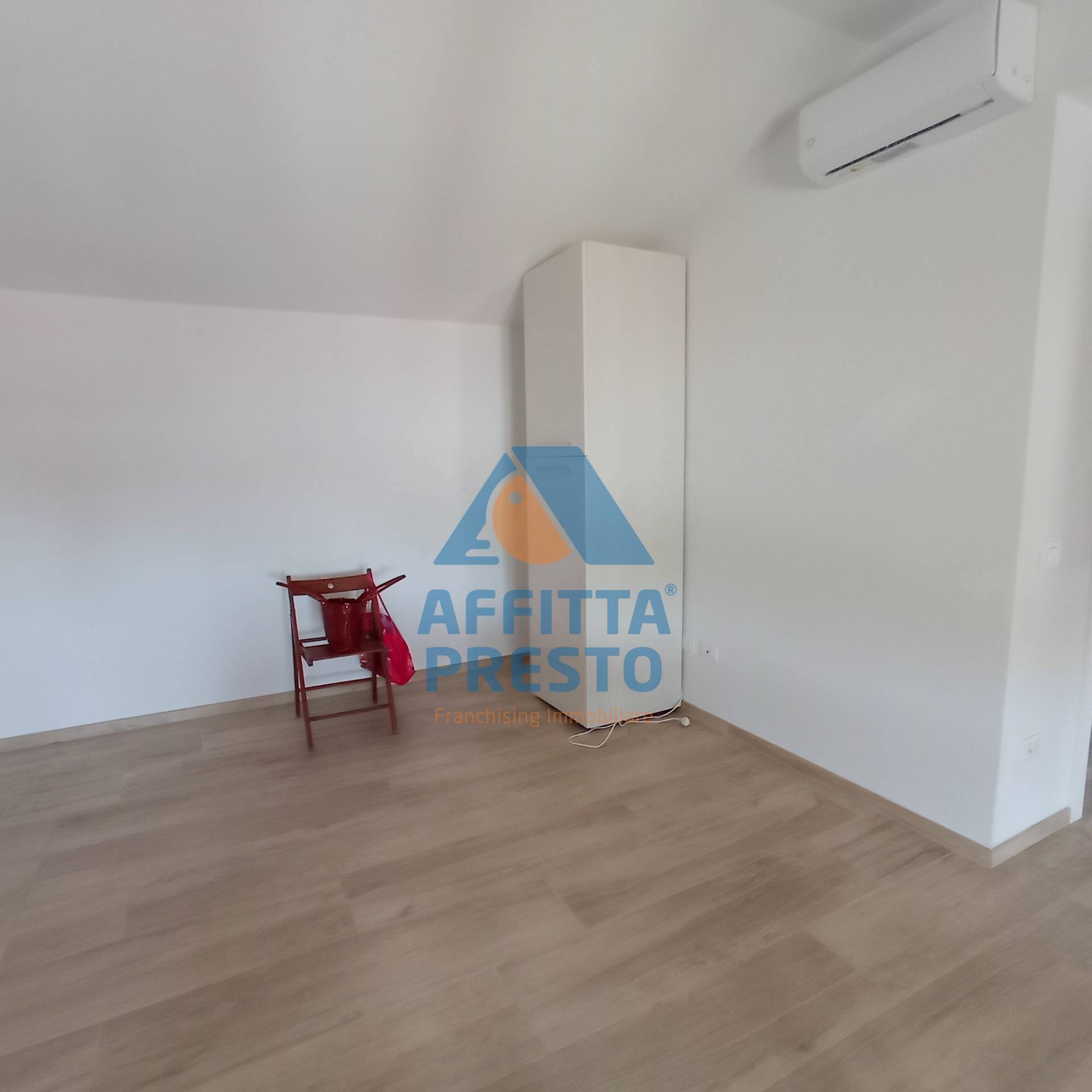 Attico/Mansarda in affitto a Capraia e Limite