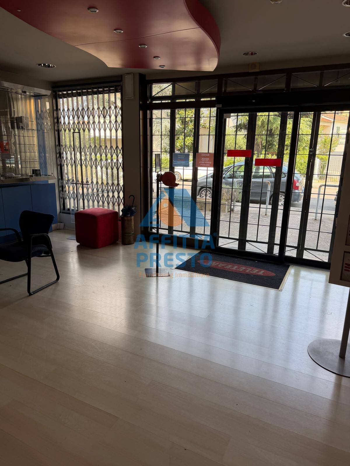 Fondo Commerciale in affitto a Empoli