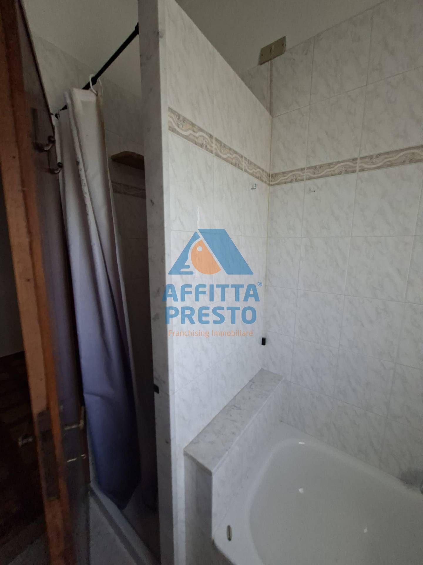 Appartamento in affitto a San Miniato, Scala