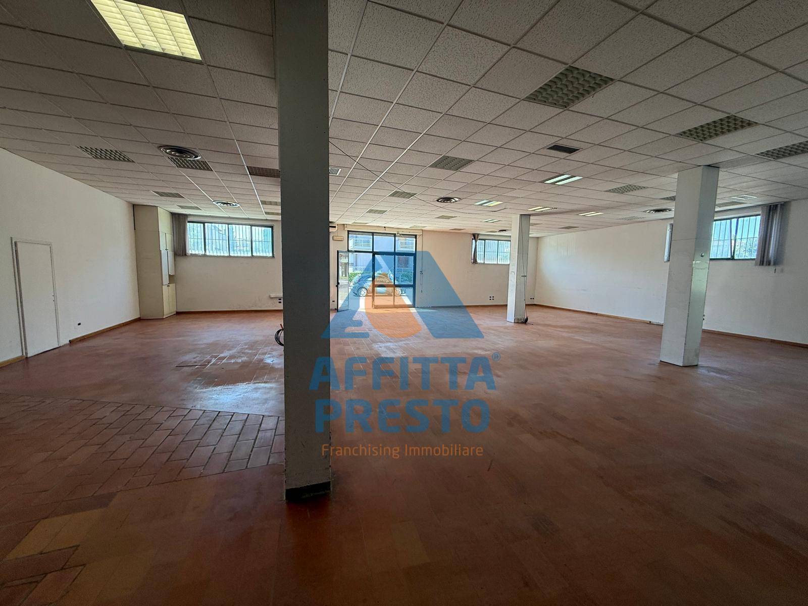 Fondo Commerciale in affitto a Empoli