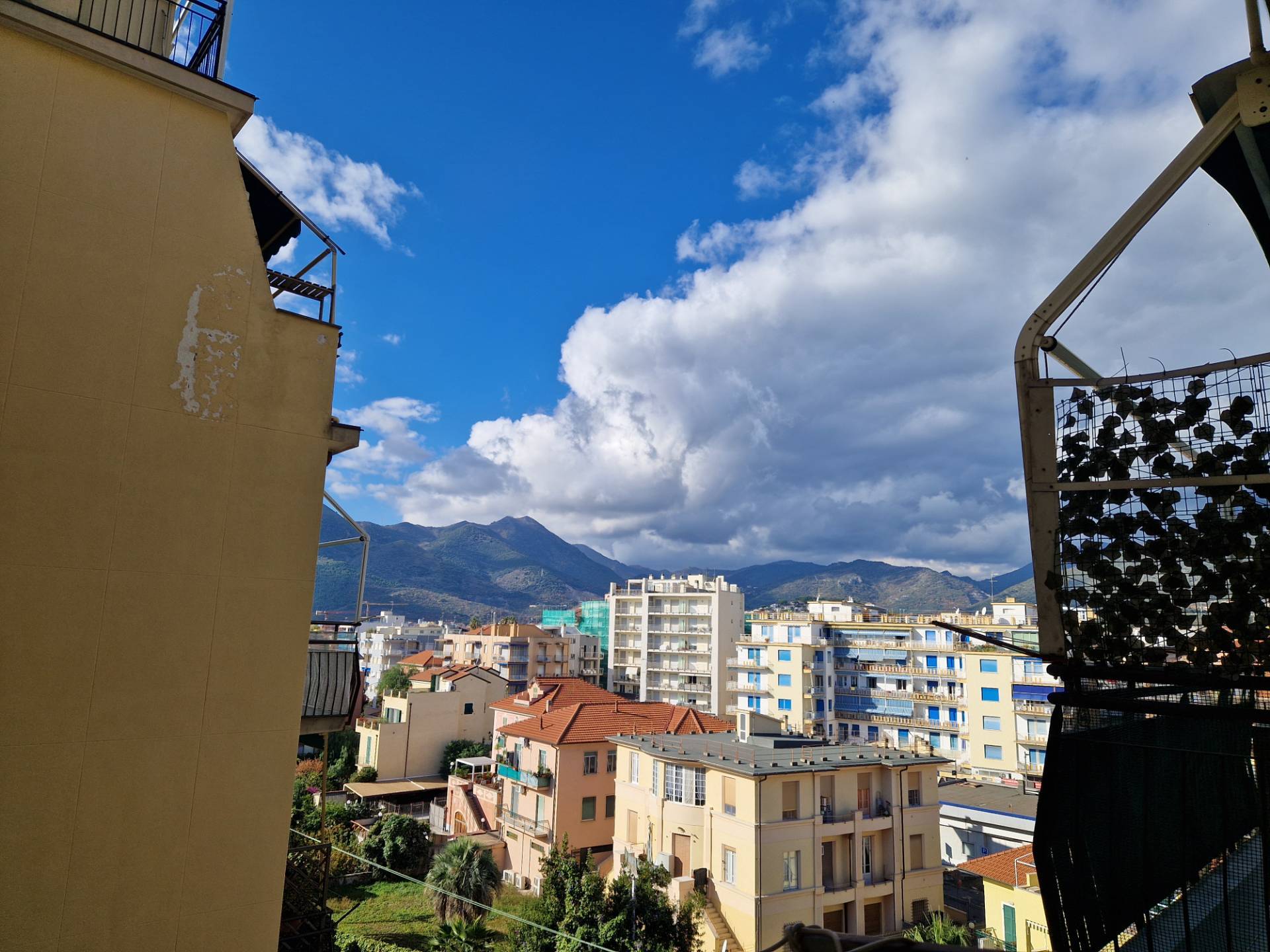 Appartamento in vendita a Loano, zona Piazza Mazzini