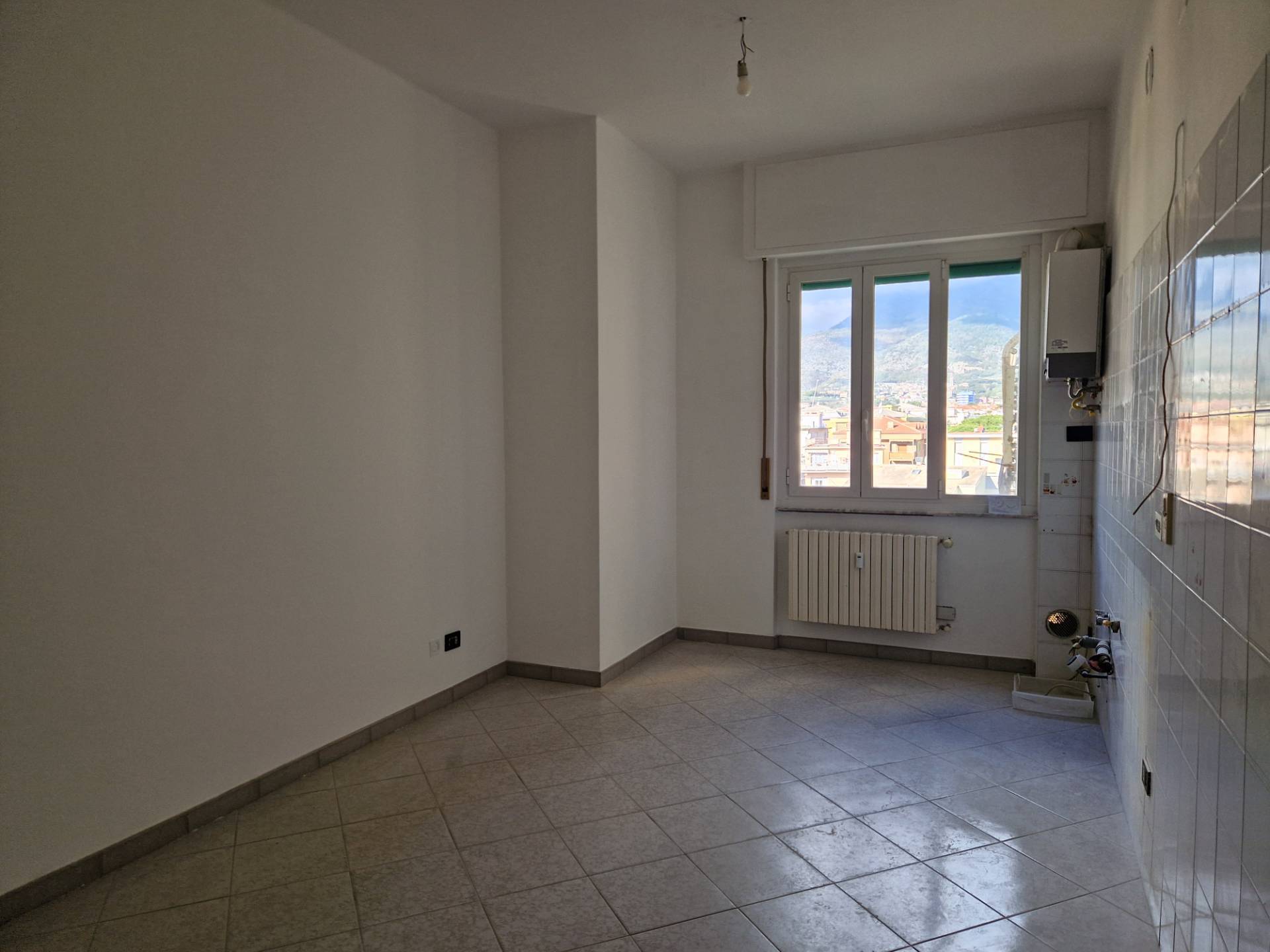 Appartamento in vendita a Loano, zona Piazza Mazzini