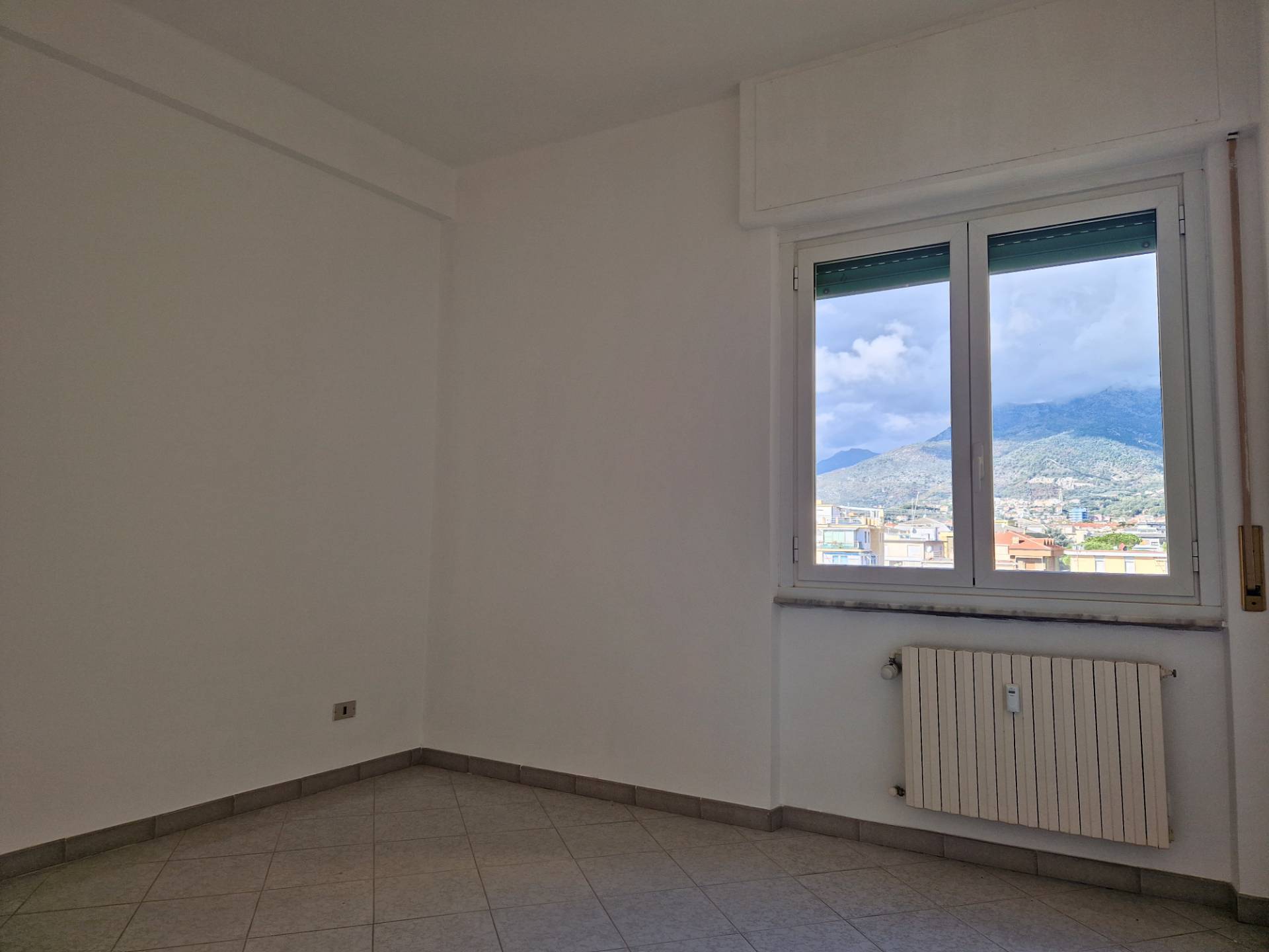 Appartamento in vendita a Loano, zona Piazza Mazzini