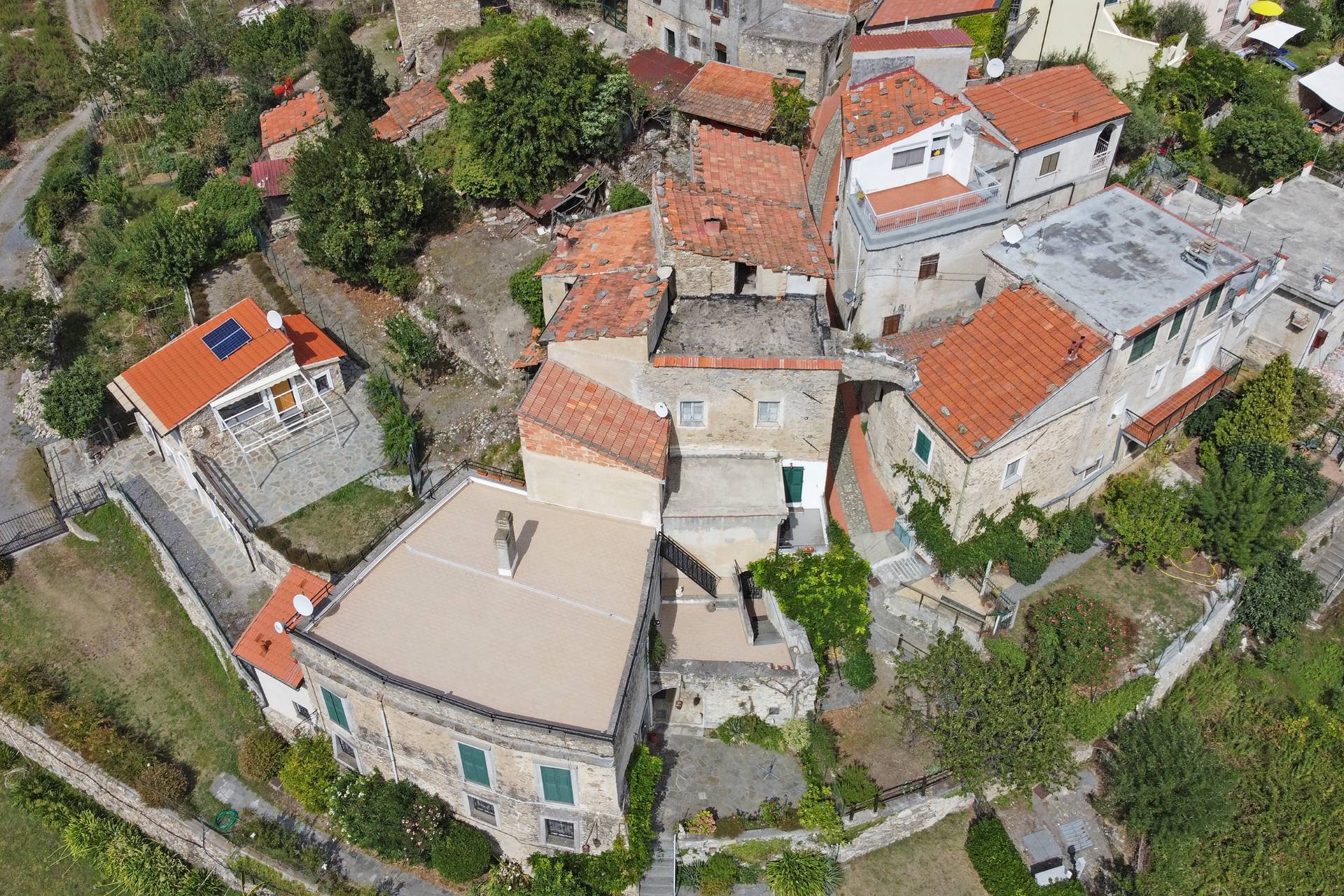 Rustico in vendita a Balestrino, Bergalla