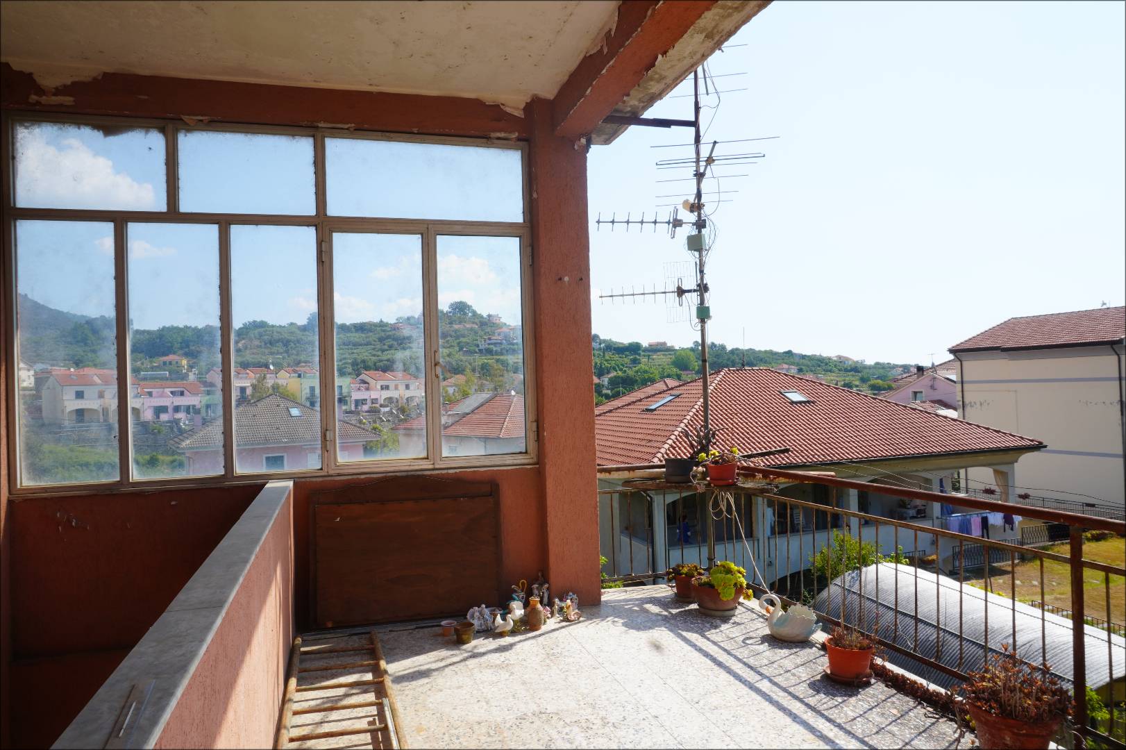 Piano di villa in vendita a Loano