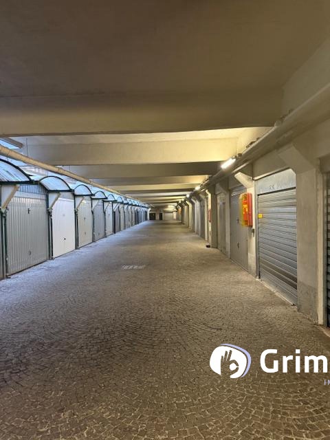 Box/Garage 11mq in vendita a Milano
