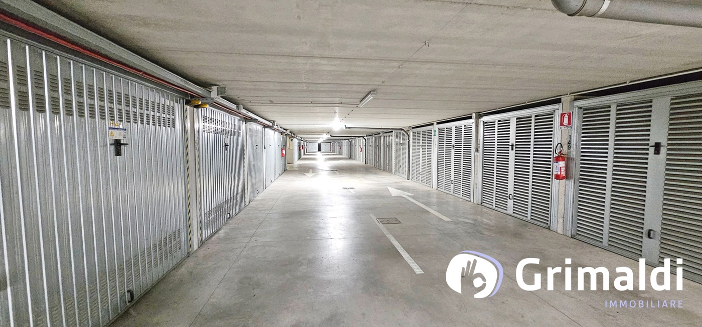 Box/Garage 39mq in vendita a Milano