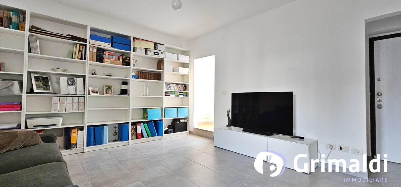 Casa indipendente con giardino a Vernate