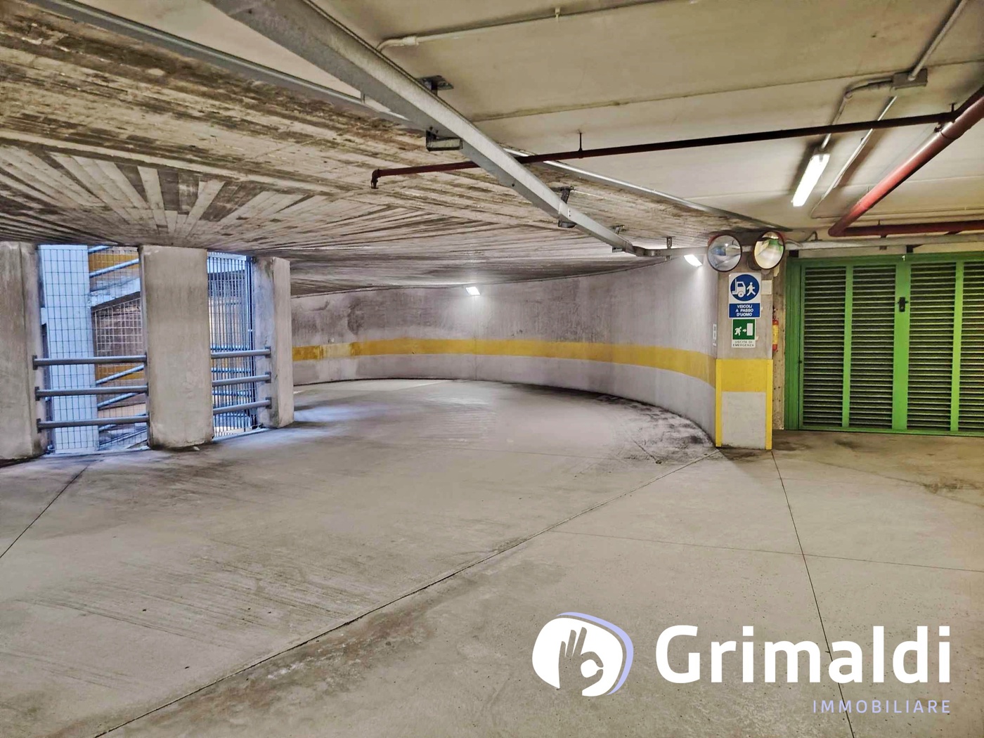 Box/Garage 15mq in vendita a Milano