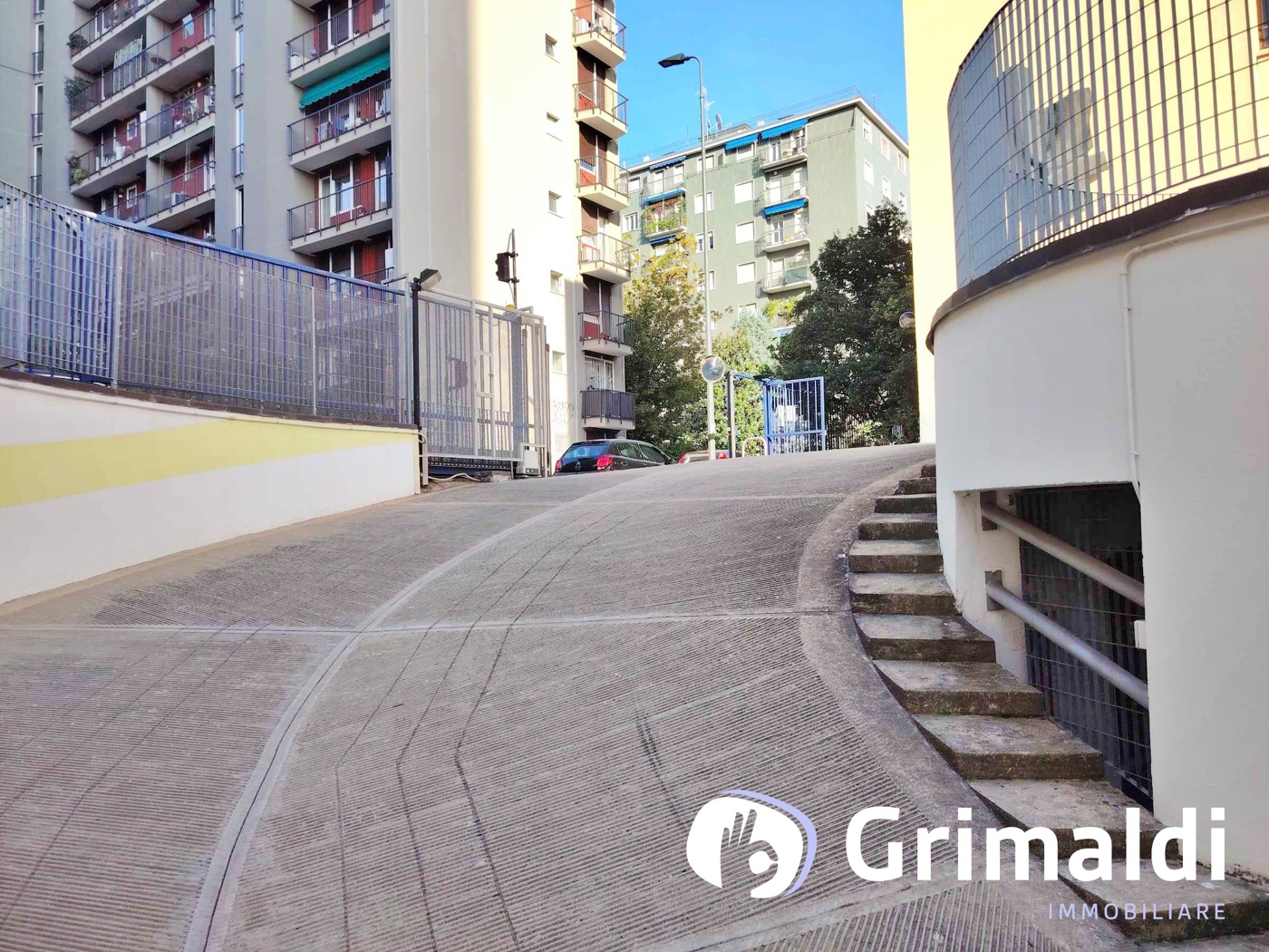 Box/Garage 15mq in vendita a Milano