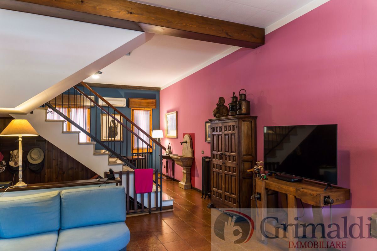 Villa con giardino a Milano