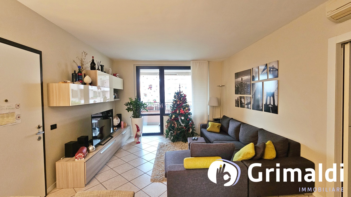 Quadrilocale arredato in affitto a San Giuliano Milanese