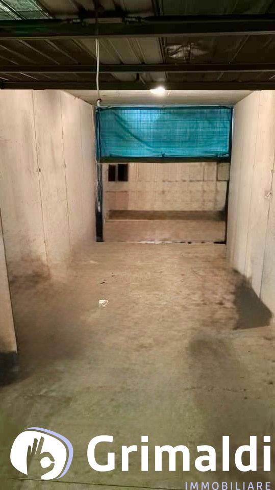 Box/Garage 12mq in vendita a Milano