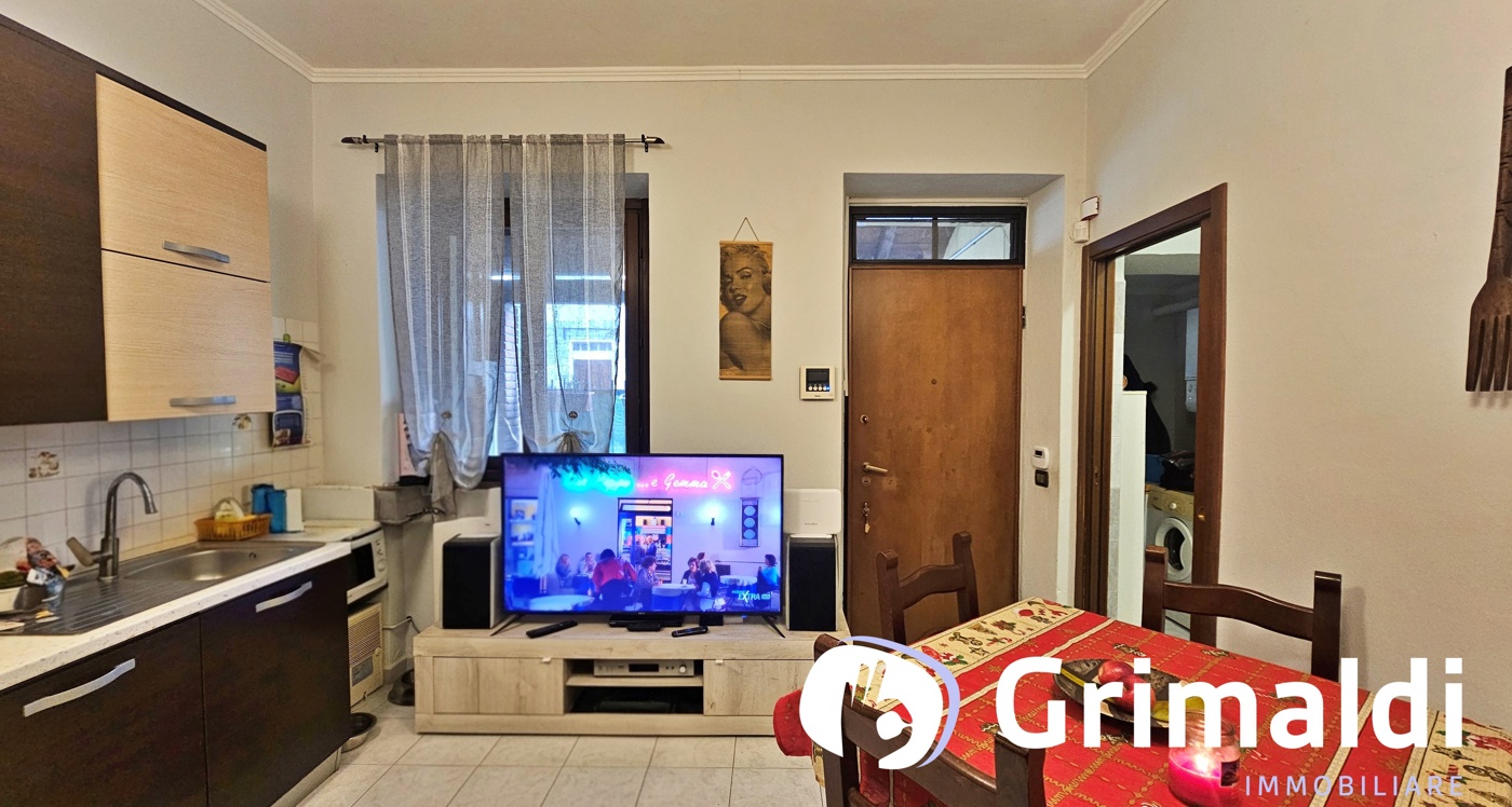 Casa indipendente con giardino a Vernate