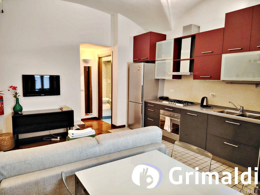 Bilocale arredato in affitto a Milano