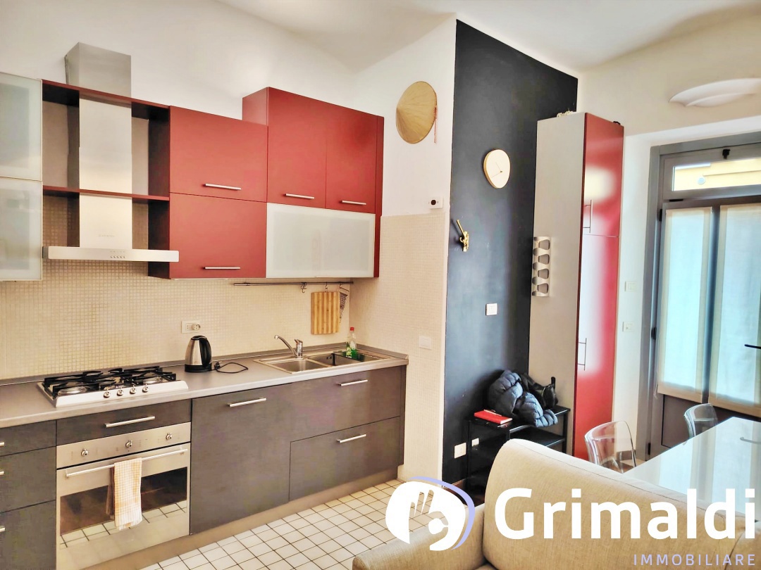 Bilocale arredato in affitto a Milano