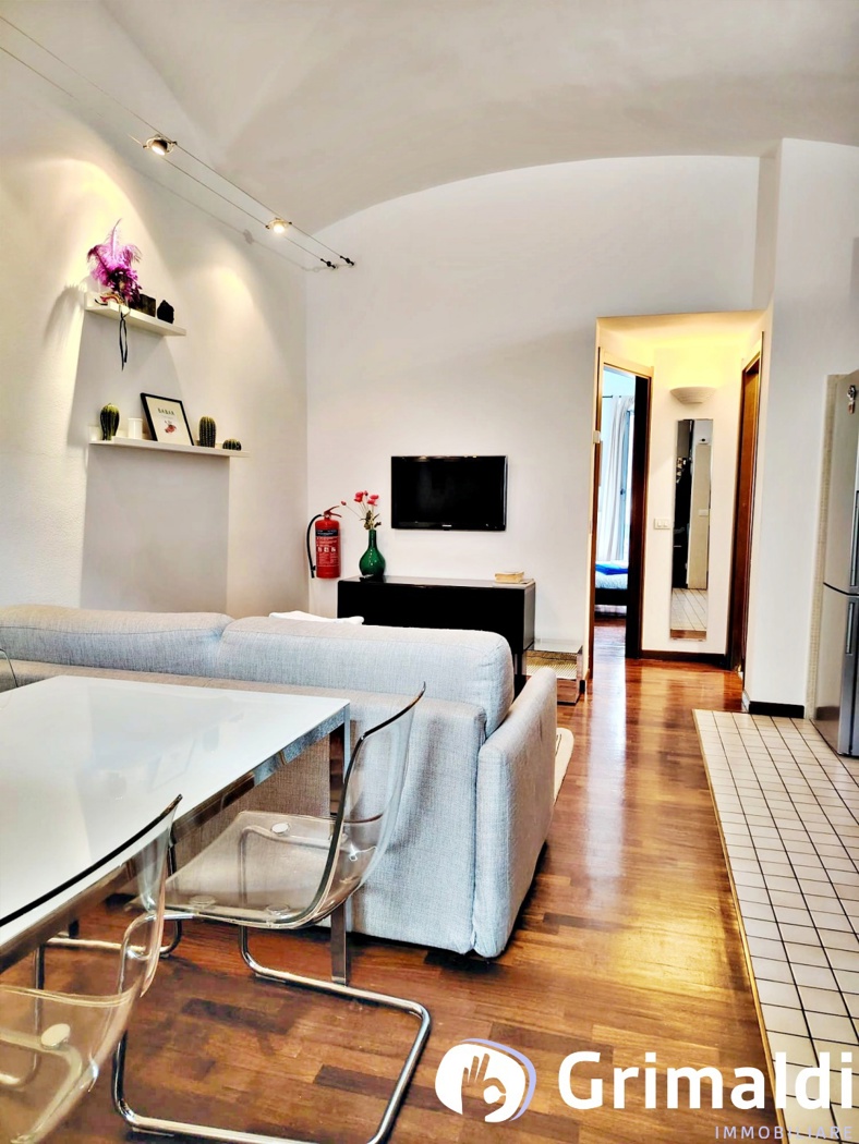 Bilocale arredato in affitto a Milano