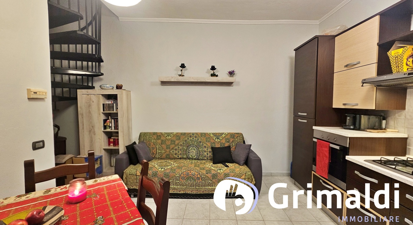 Casa indipendente con giardino a Vernate