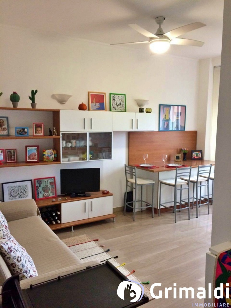 Bilocale arredato in affitto a Milano