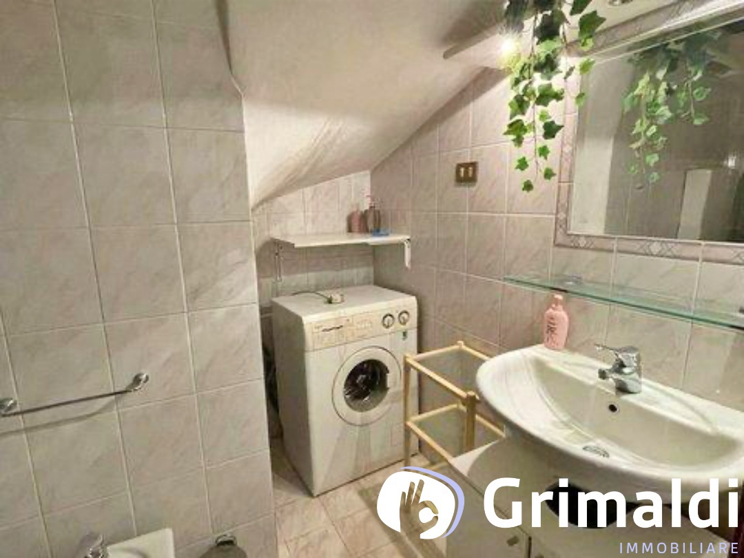 Monolocale arredato in affitto a Milano