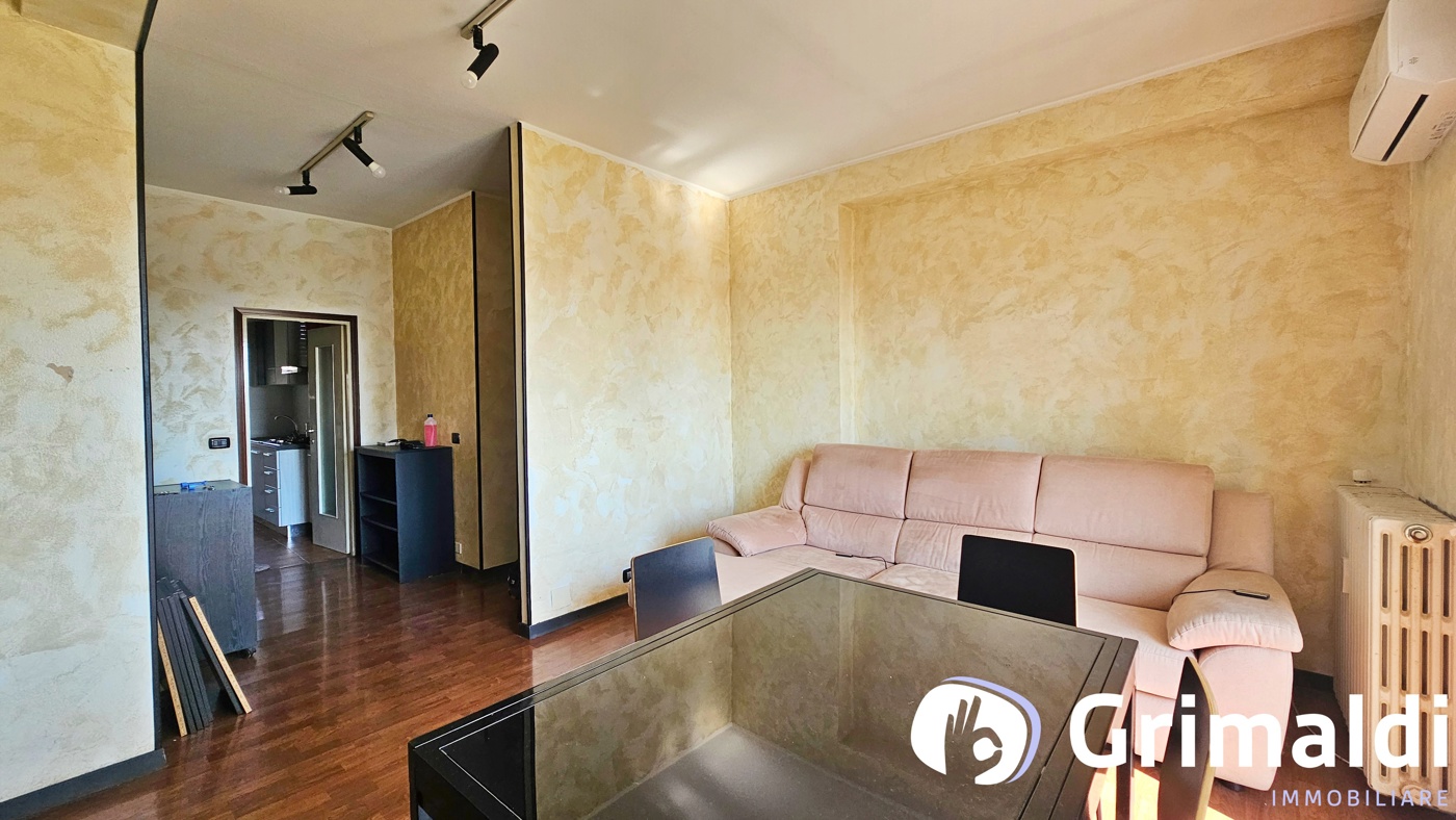 Trilocale arredato in affitto a Milano