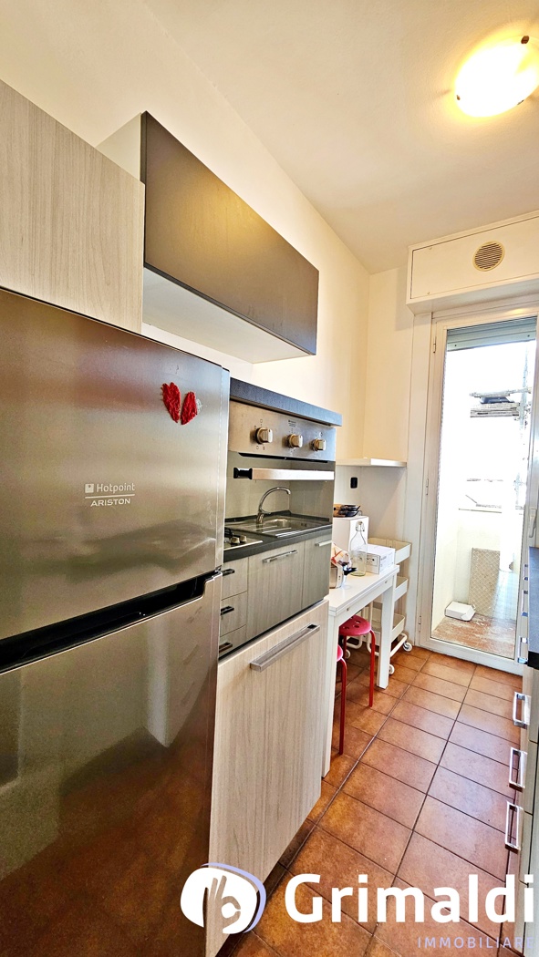 Trilocale arredato in affitto a Milano