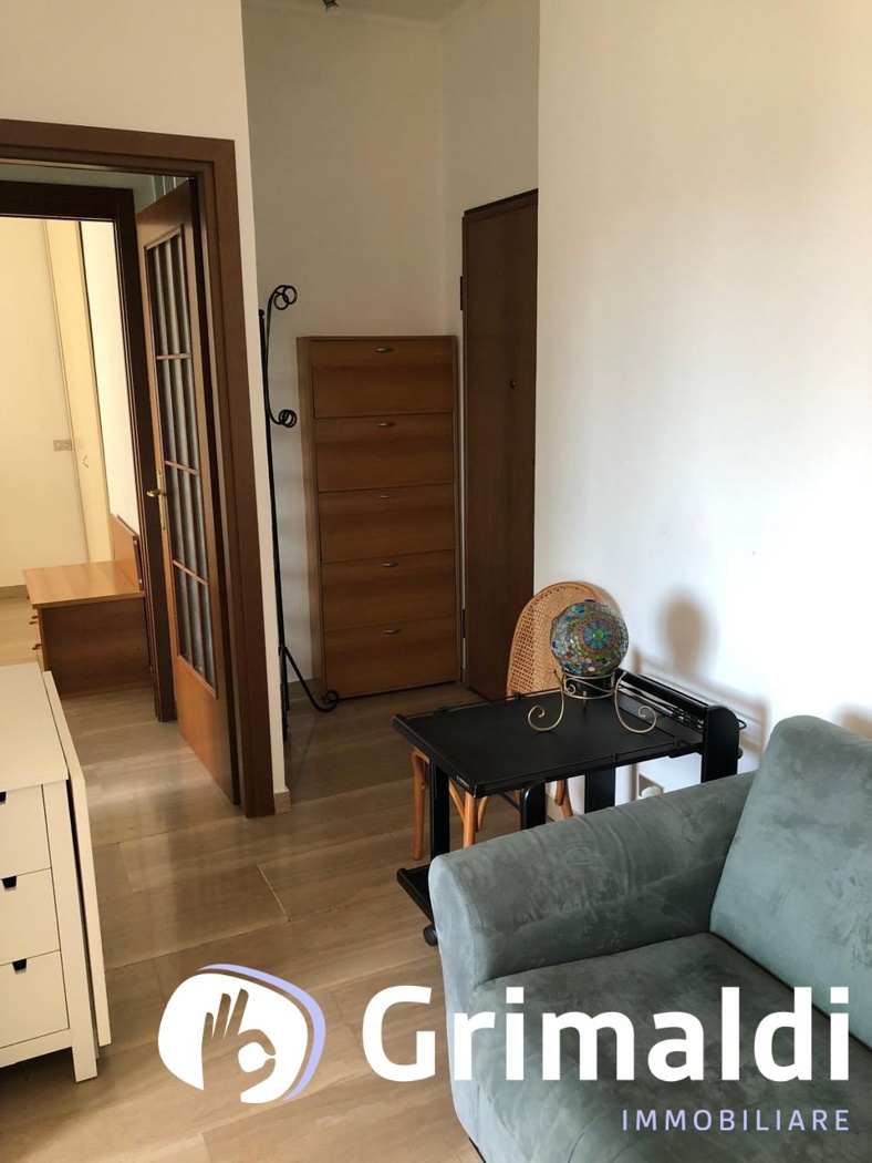 Bilocale arredato in affitto a Milano