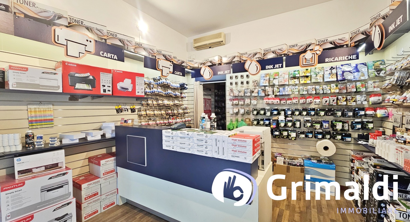 Negozio in vendita a Milano