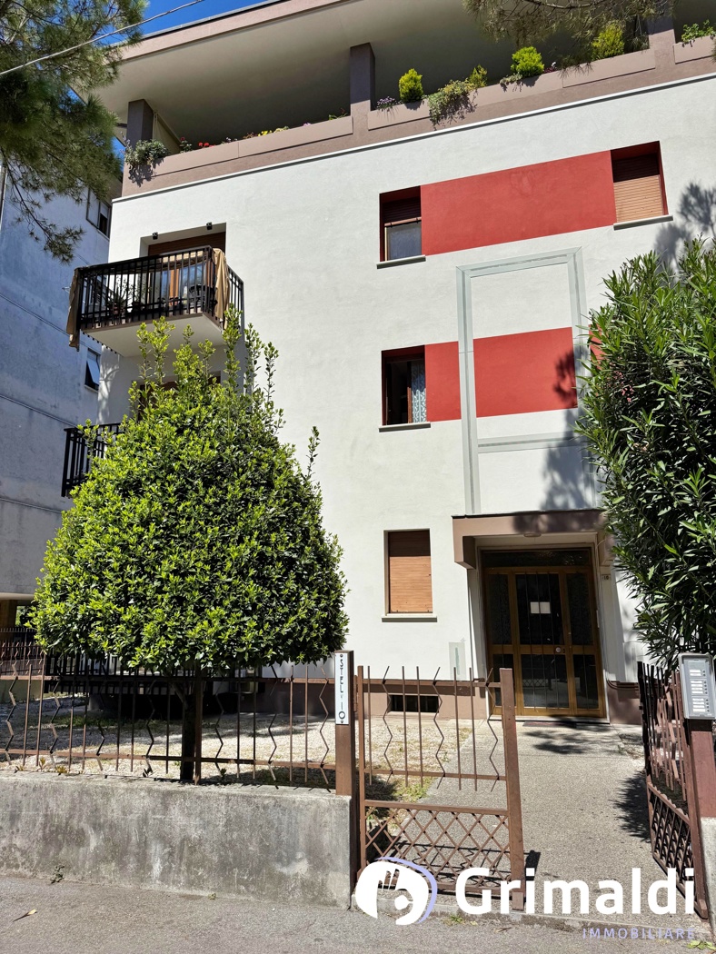 Trilocale da ristrutturare a Pordenone