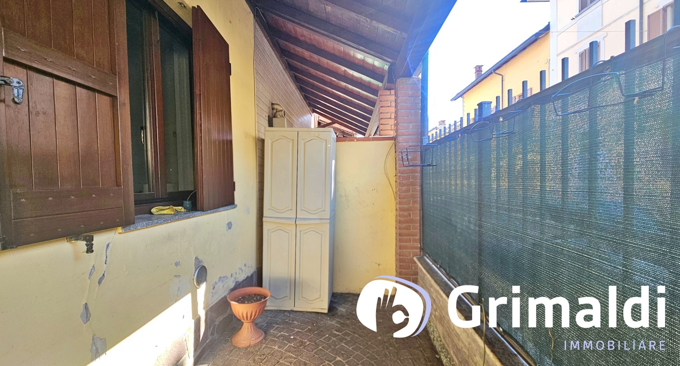 Casa indipendente con giardino a Vernate