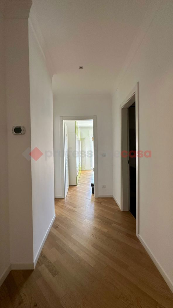 Trilocale arredato in affitto a Bari