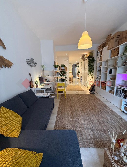 Trilocale ristrutturato a Bari