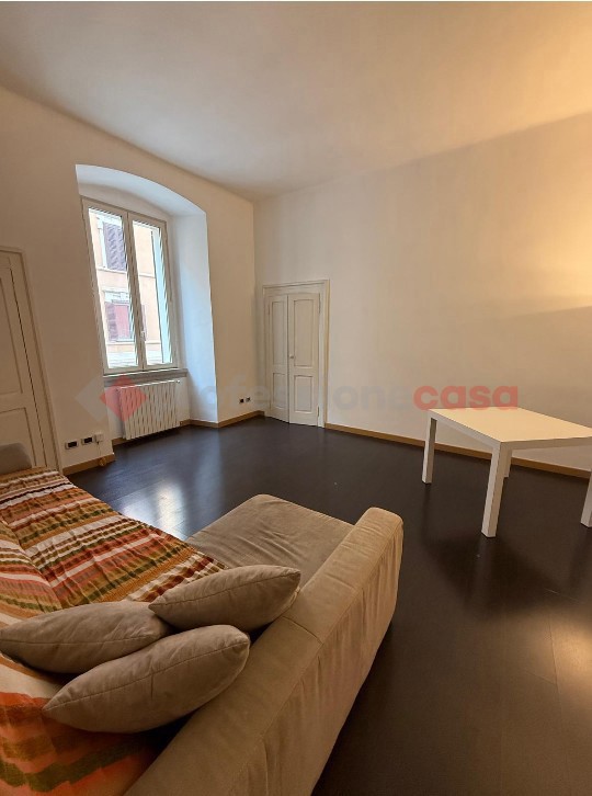 Trilocale arredato in affitto a Bari