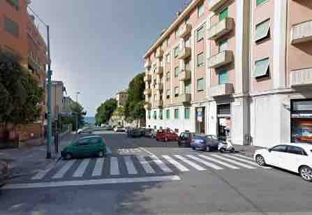 Appartamento con box, Genova albaro