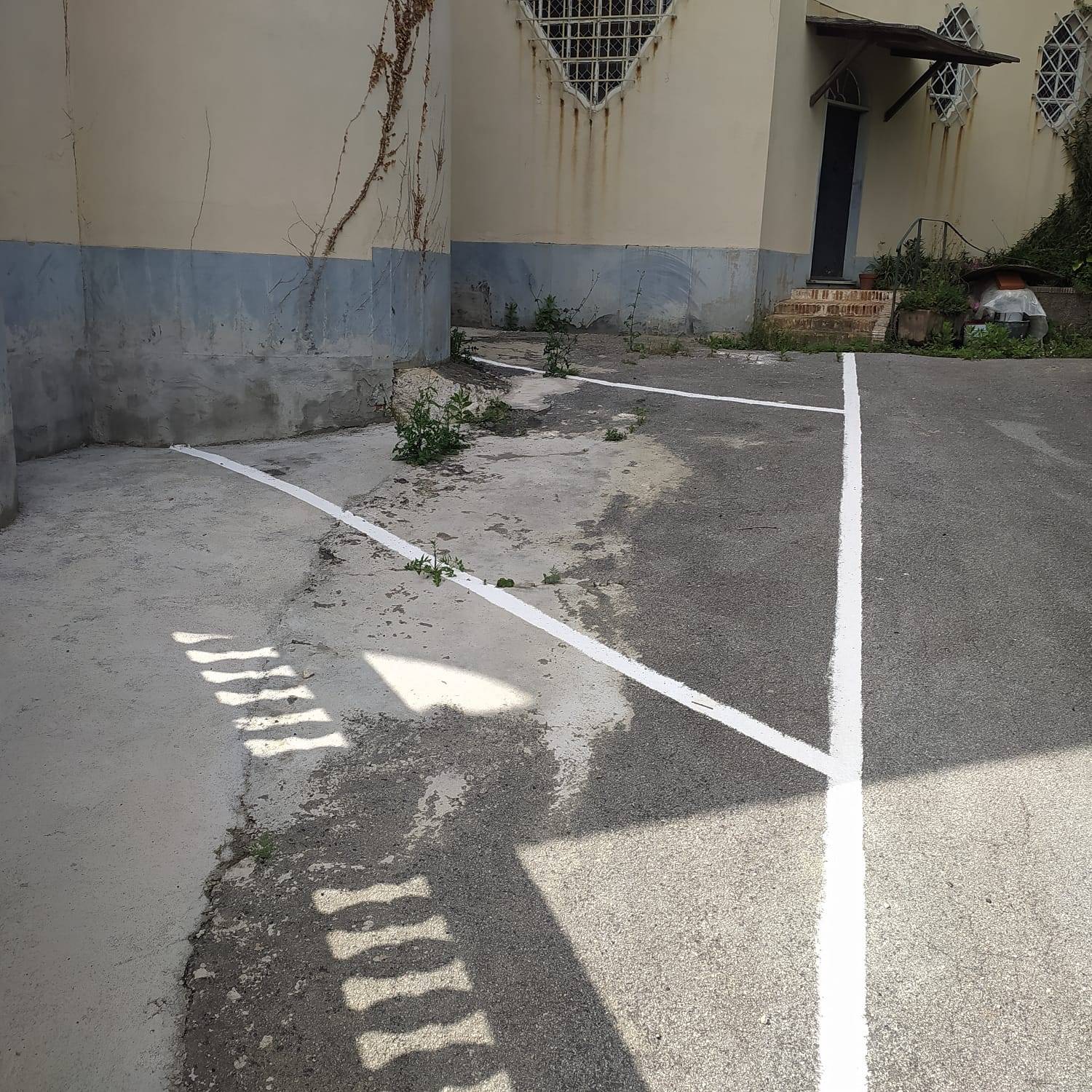 Posto auto scoperto in affitto a Genova, Albaro