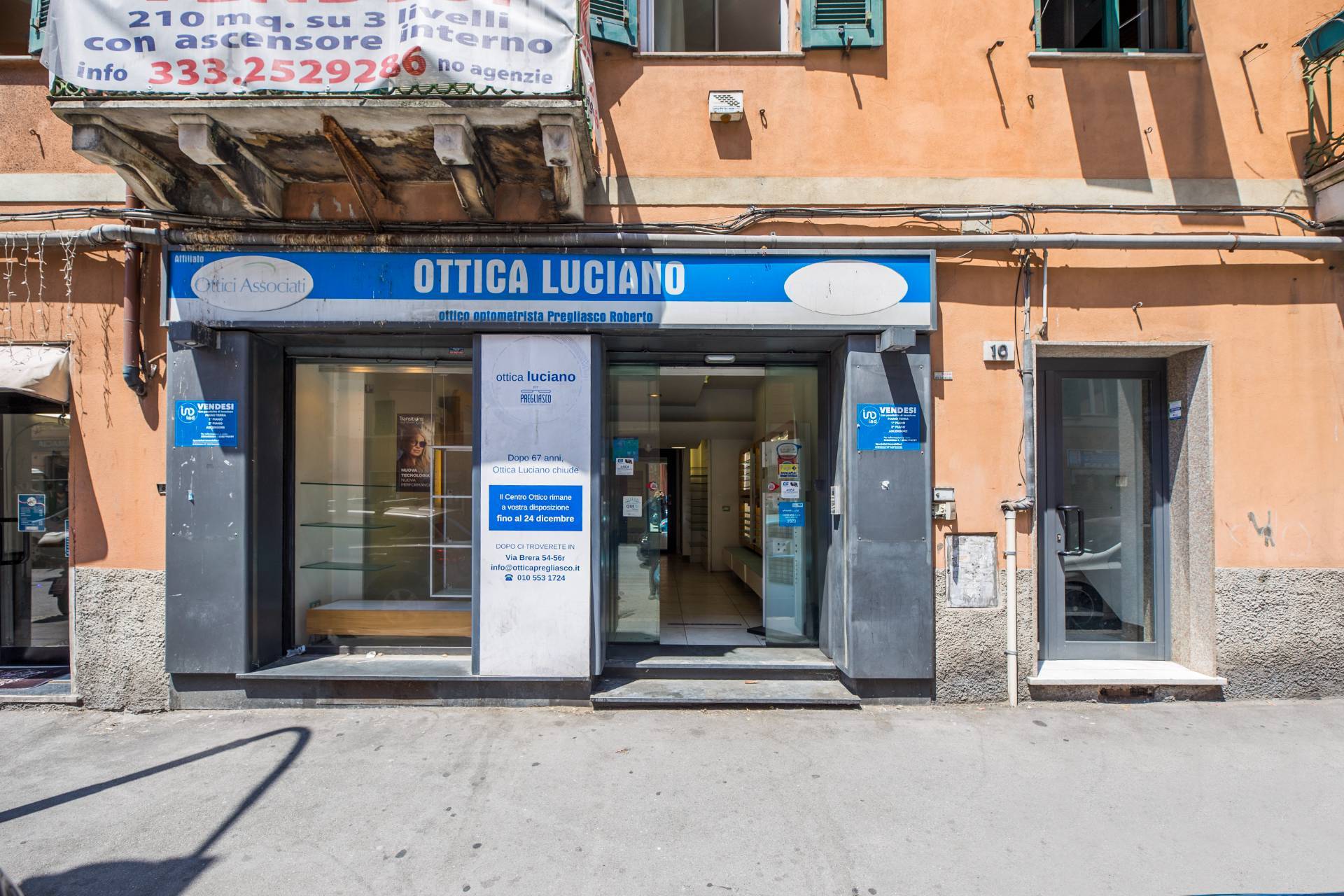 Locale commerciale in vendita a Genova, Sampierdarena