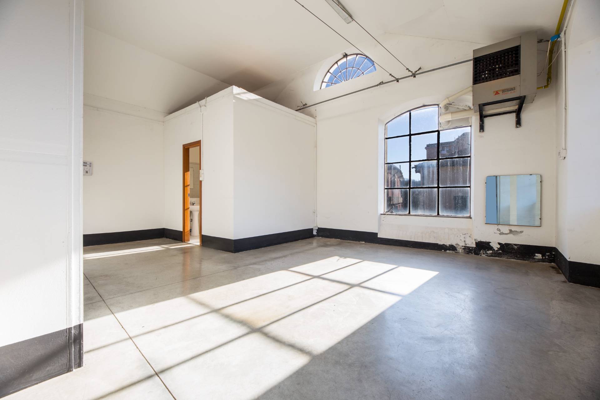 Laboratorio in vendita a Genova, Pontedecimo