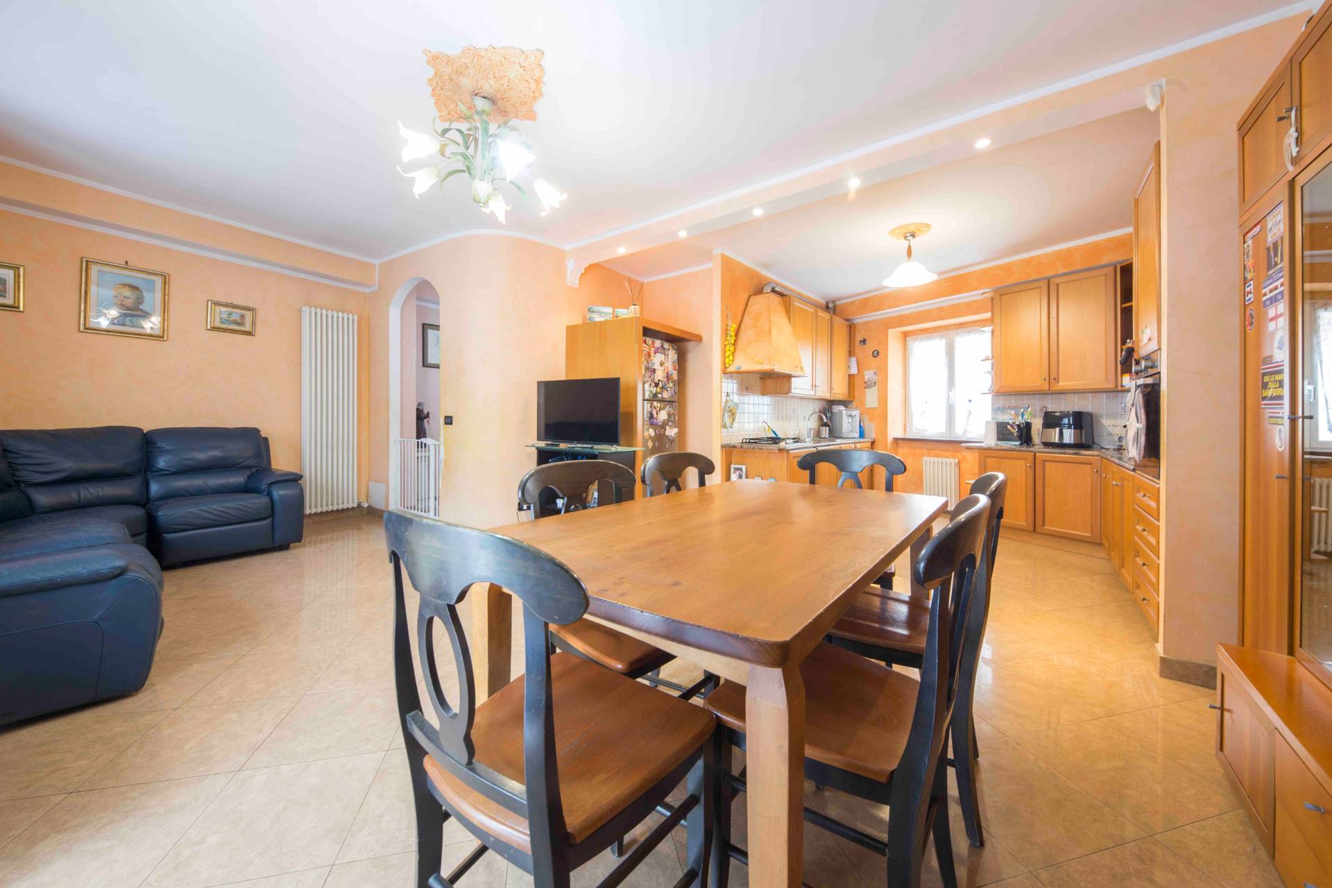 Casa indipendente in vendita a Genova, Certosa