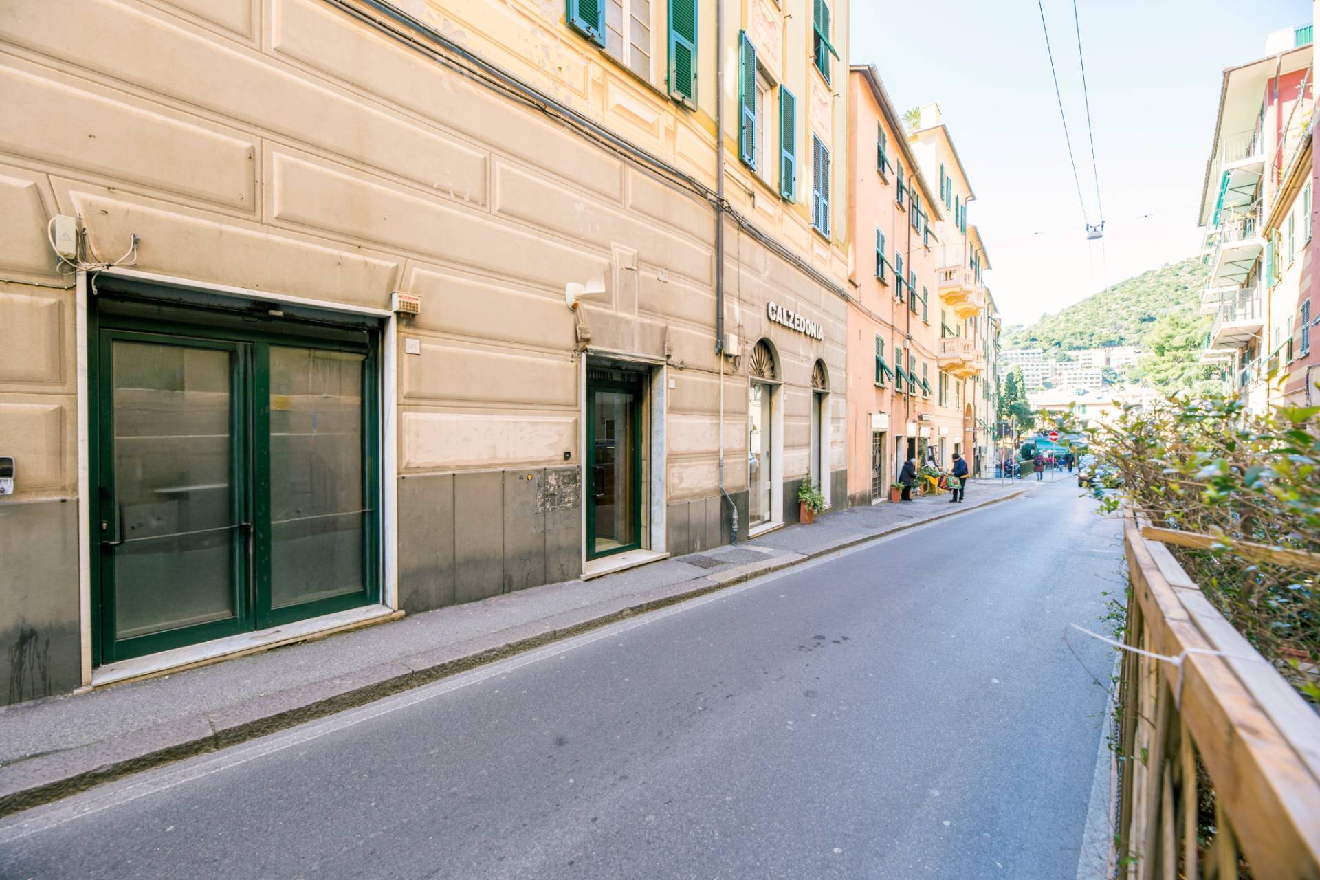 Locale commerciale in affitto a Genova, Nervi