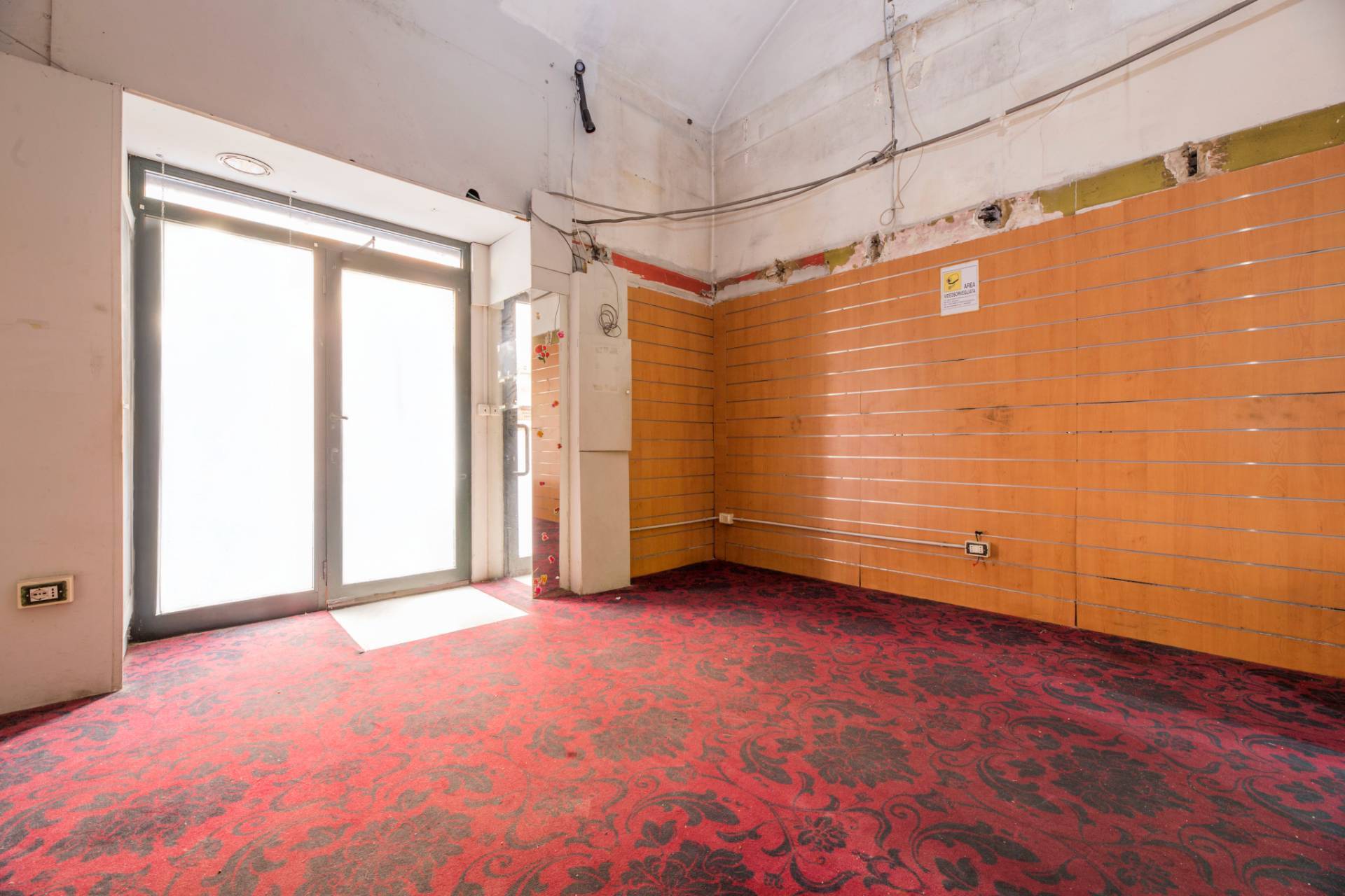 Locale commerciale in affitto a Genova, Nervi