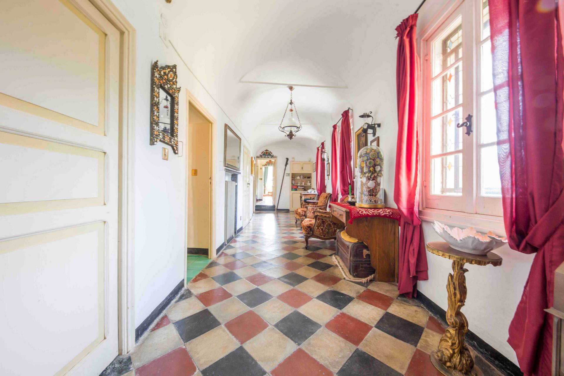 Villa in vendita a Finale Ligure, Perti