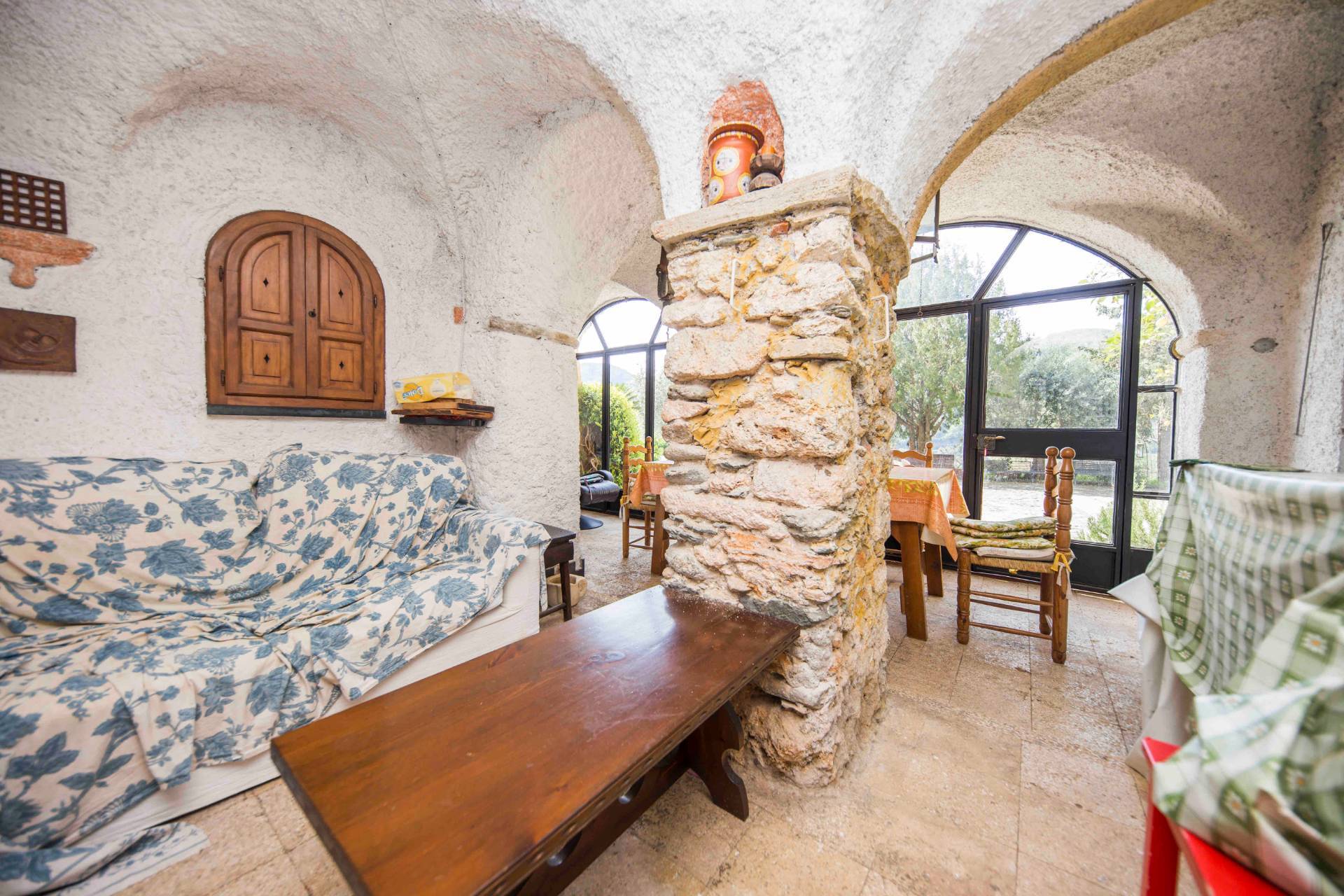 Villa in vendita a Finale Ligure, Perti