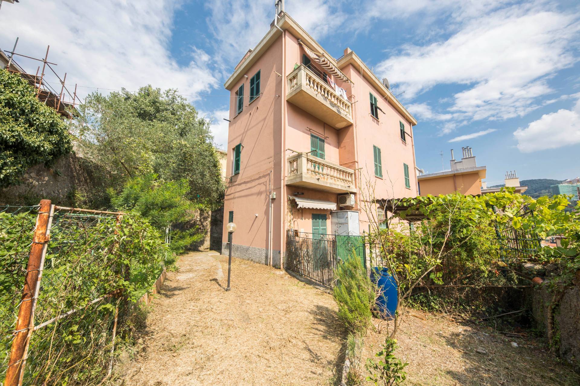 Appartamento in vendita a Genova, Bolzaneto