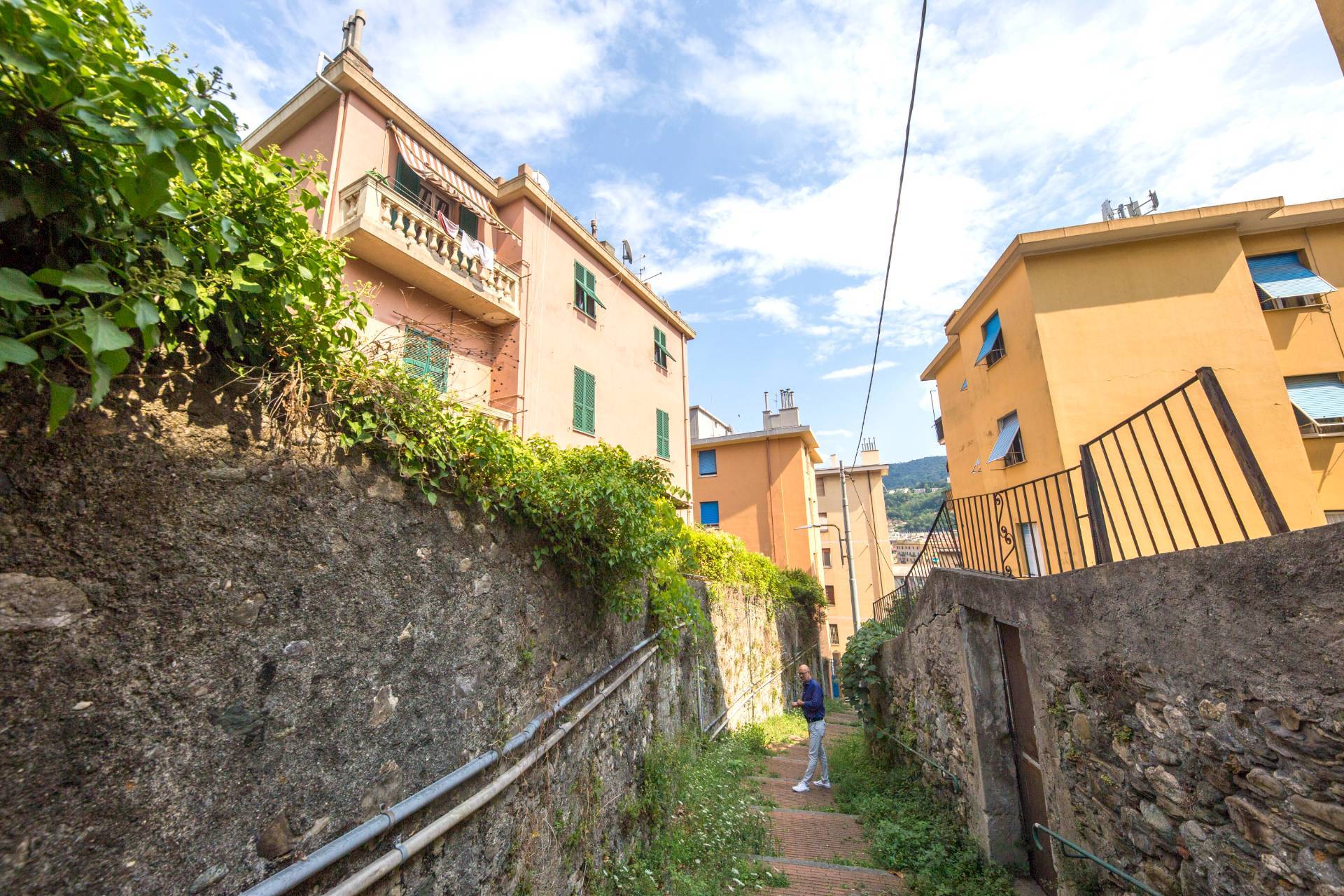 Appartamento in vendita a Genova, Bolzaneto