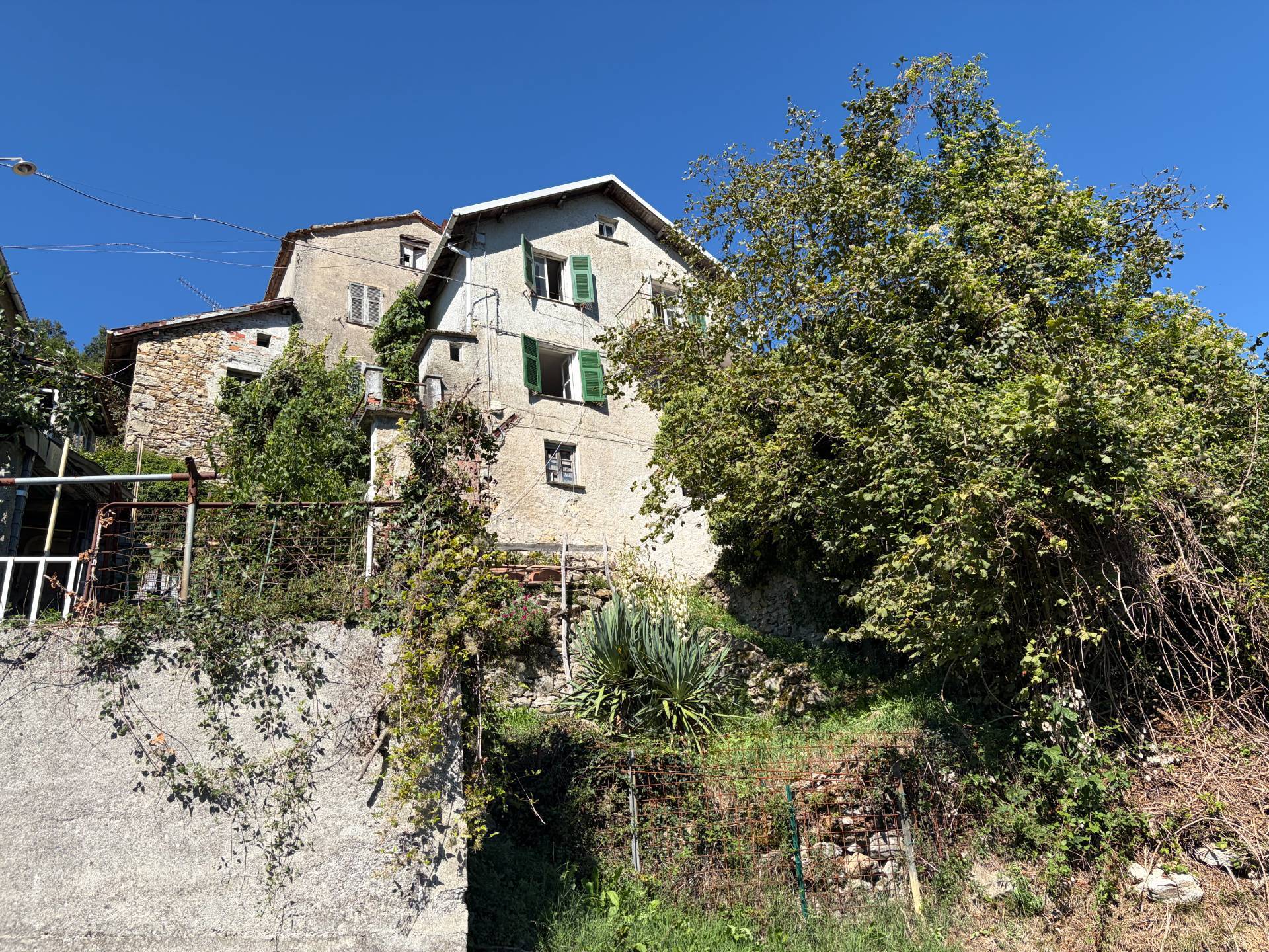 Casa semindipendente in vendita a Torriglia