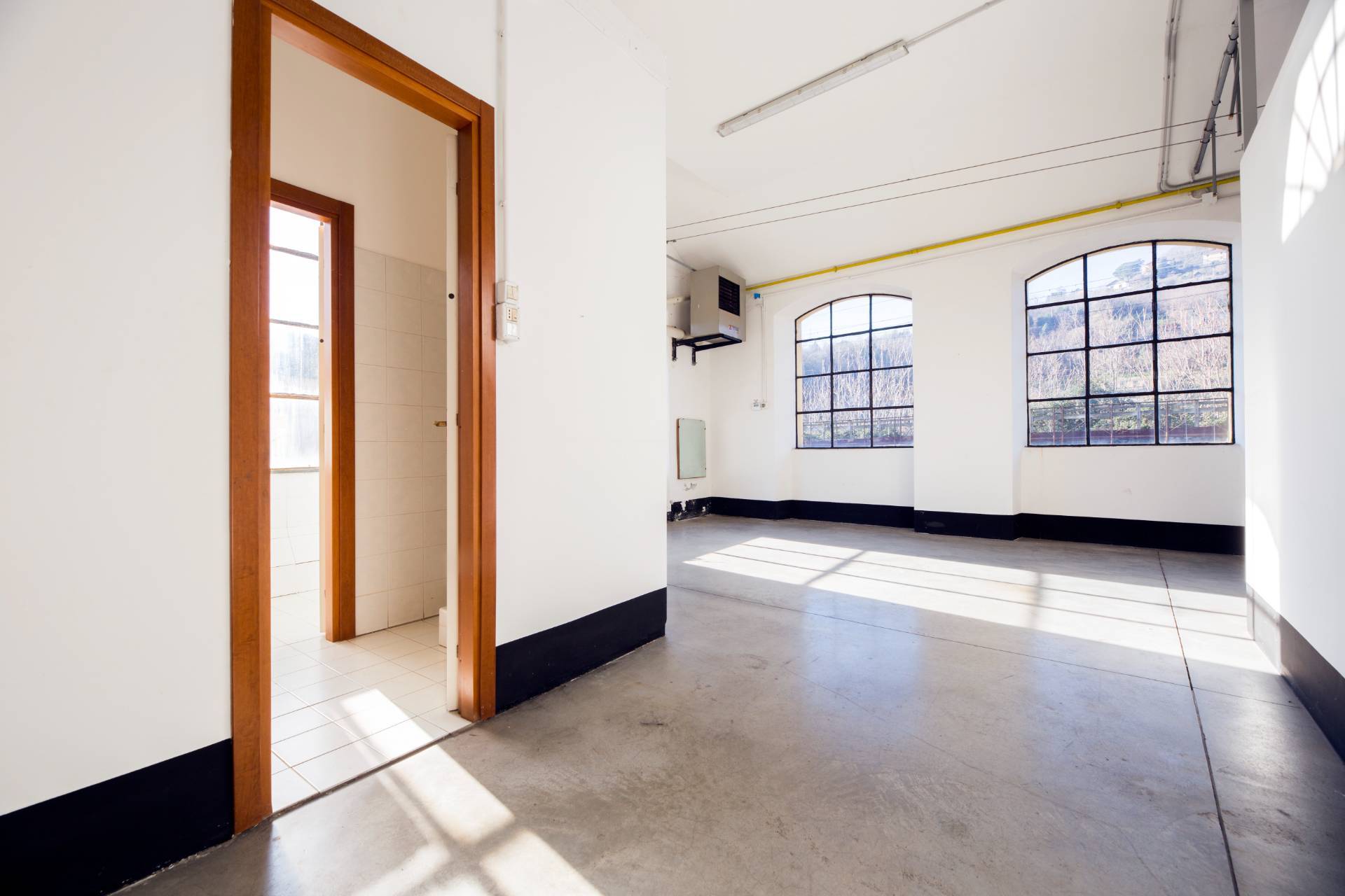 Laboratorio in vendita a Genova, Pontedecimo